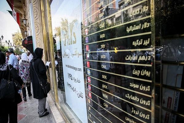 دلار به کانال 30 هزارتومانی بازگشت، یورو 35700 تومان دلار به کانال 30 هزارتومانی بازگشت، یورو 35700 تومان