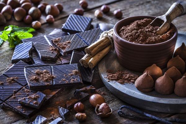 اثرات باورنکردنی مصرف روزانه شکلات تلخ اثرات باورنکردنی مصرف روزانه شکلات تلخ